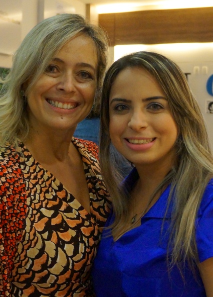 Andrea Fialho e Thaisa Fortuni no Encontro de blogs do O Povo