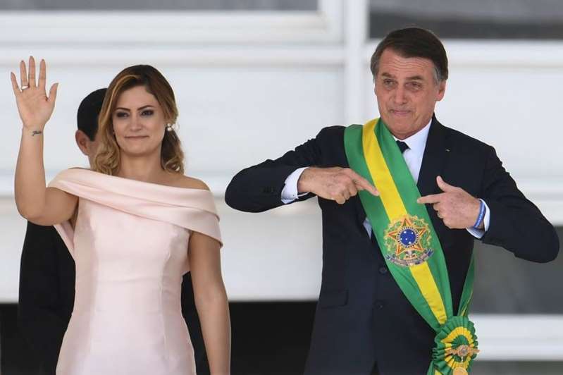 Michelle Bolsonaro estilo