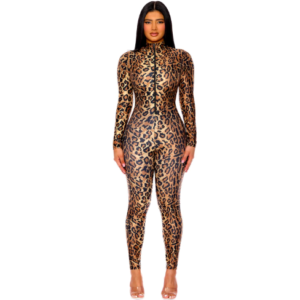 Macacão feminino leopardo com zíper frontal